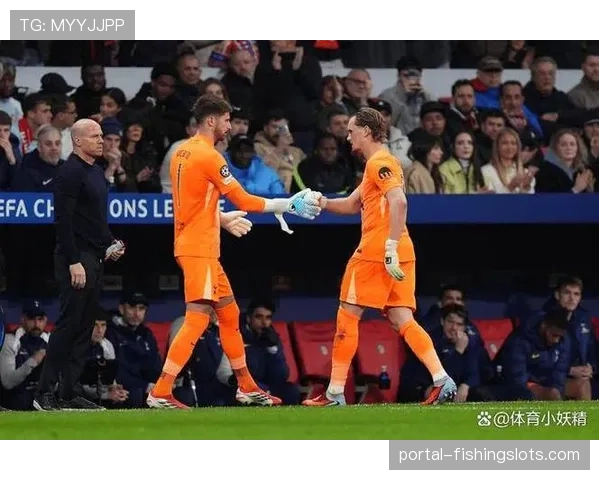 门将失误送礼,巴列卡诺门将出击脱手导致丢球