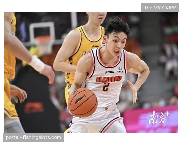 广东宏远主场灯光短暂故障，比赛中断15分钟